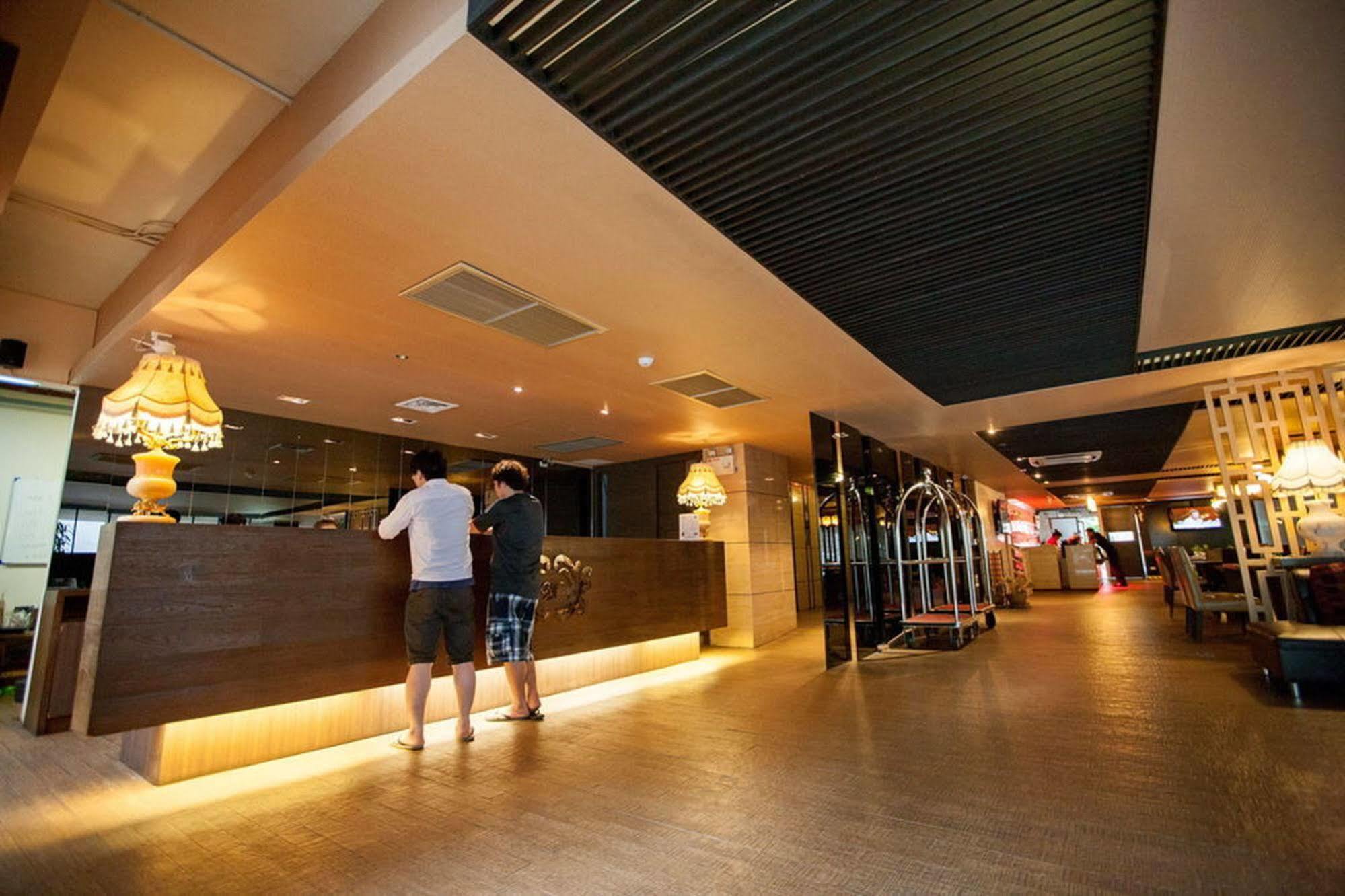 Club Mahindra Mac Boutique Hotel Bangkok Zewnętrze zdjęcie