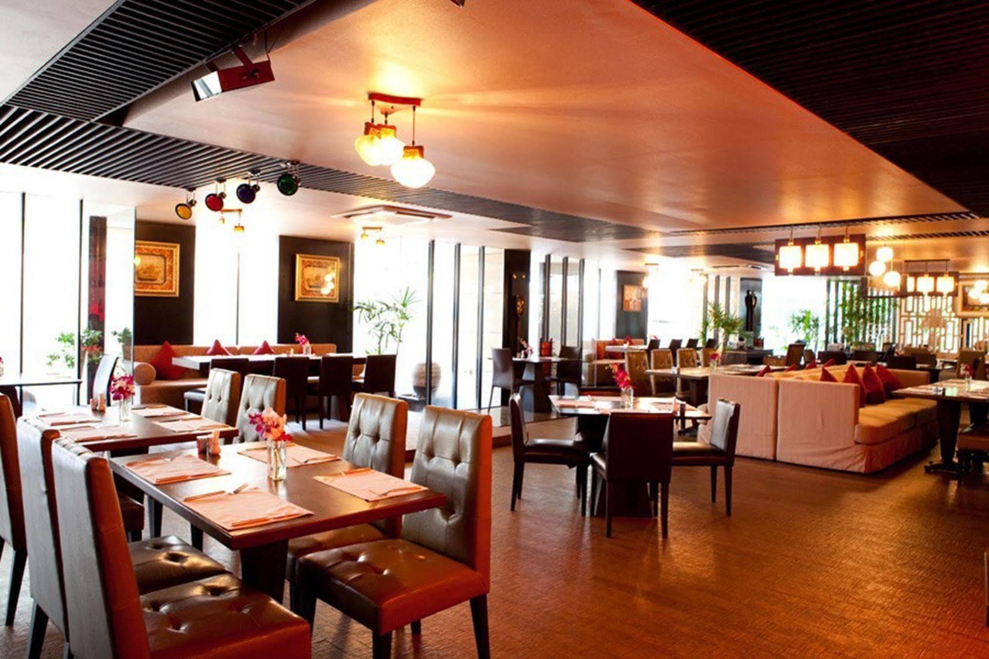 Club Mahindra Mac Boutique Hotel Bangkok Zewnętrze zdjęcie