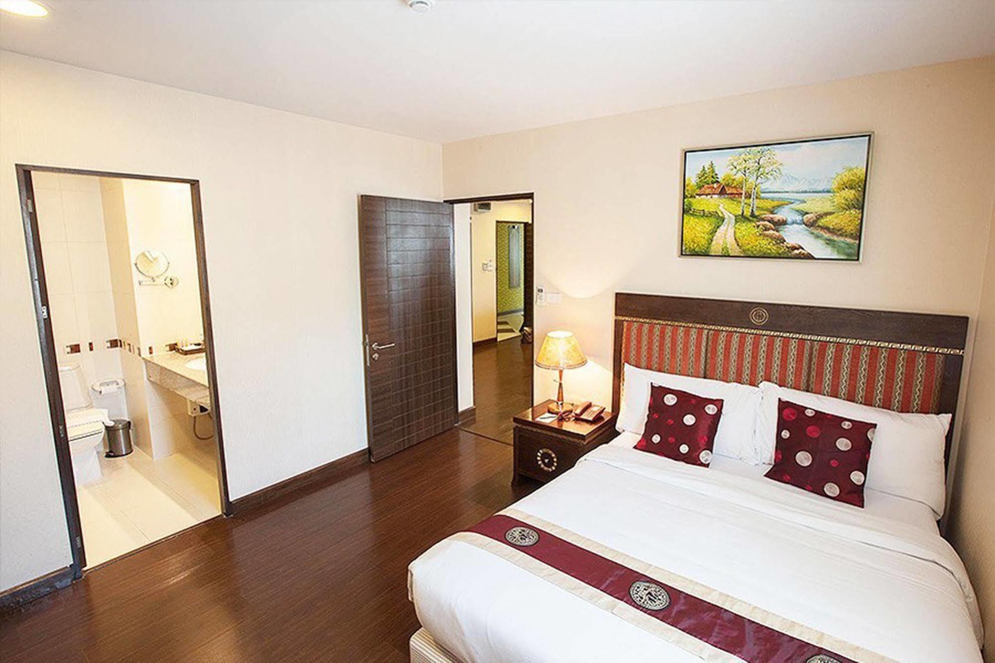Club Mahindra Mac Boutique Hotel Bangkok Zewnętrze zdjęcie