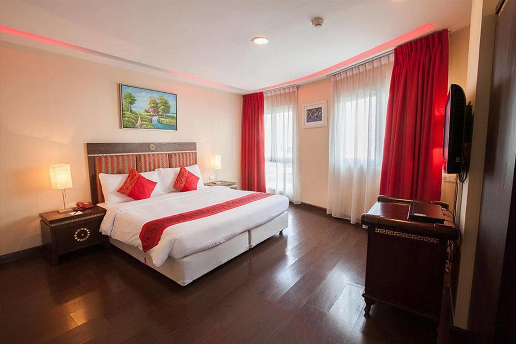Club Mahindra Mac Boutique Hotel Bangkok Zewnętrze zdjęcie